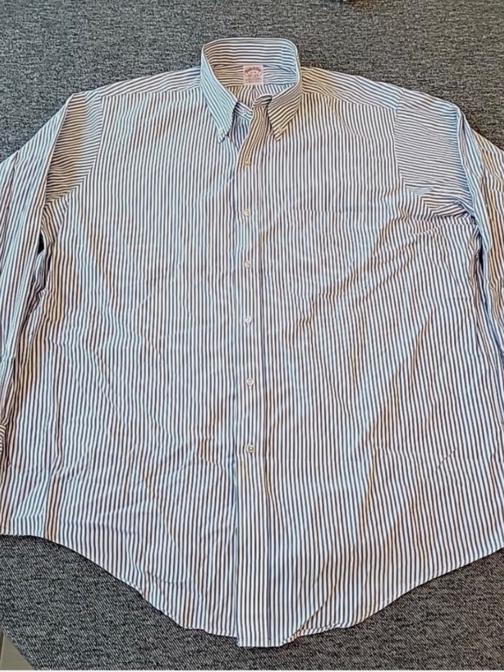 Vintage Brooks Brothers button down - Picture 2 of 7